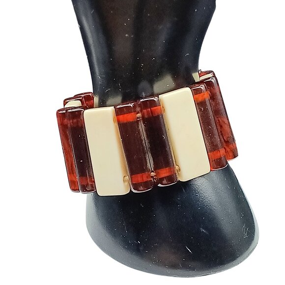 Vintage Root Beer & Cream Bakelite Stretch Bracelet Mod Beauty - Picture 3 of 5